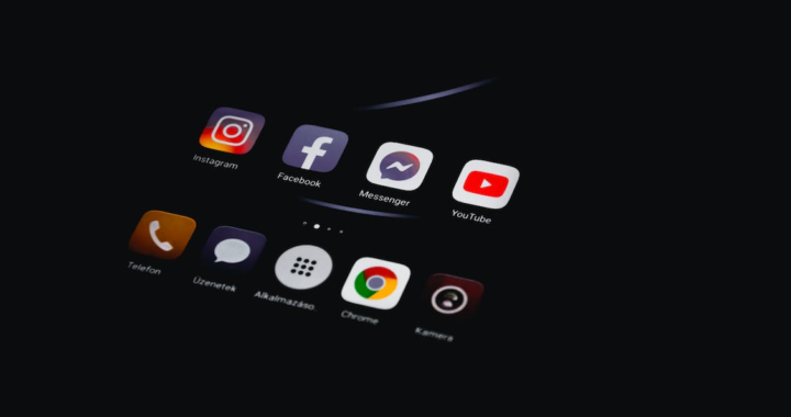 A closeup shot of app icons