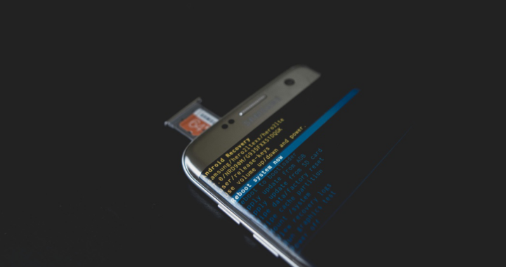 SMS data recovery performed by a digital forensic engineer