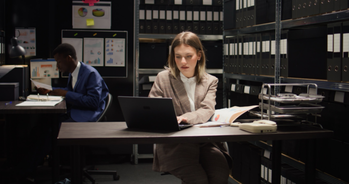 Digital forensic examiner performing forensic data recovery